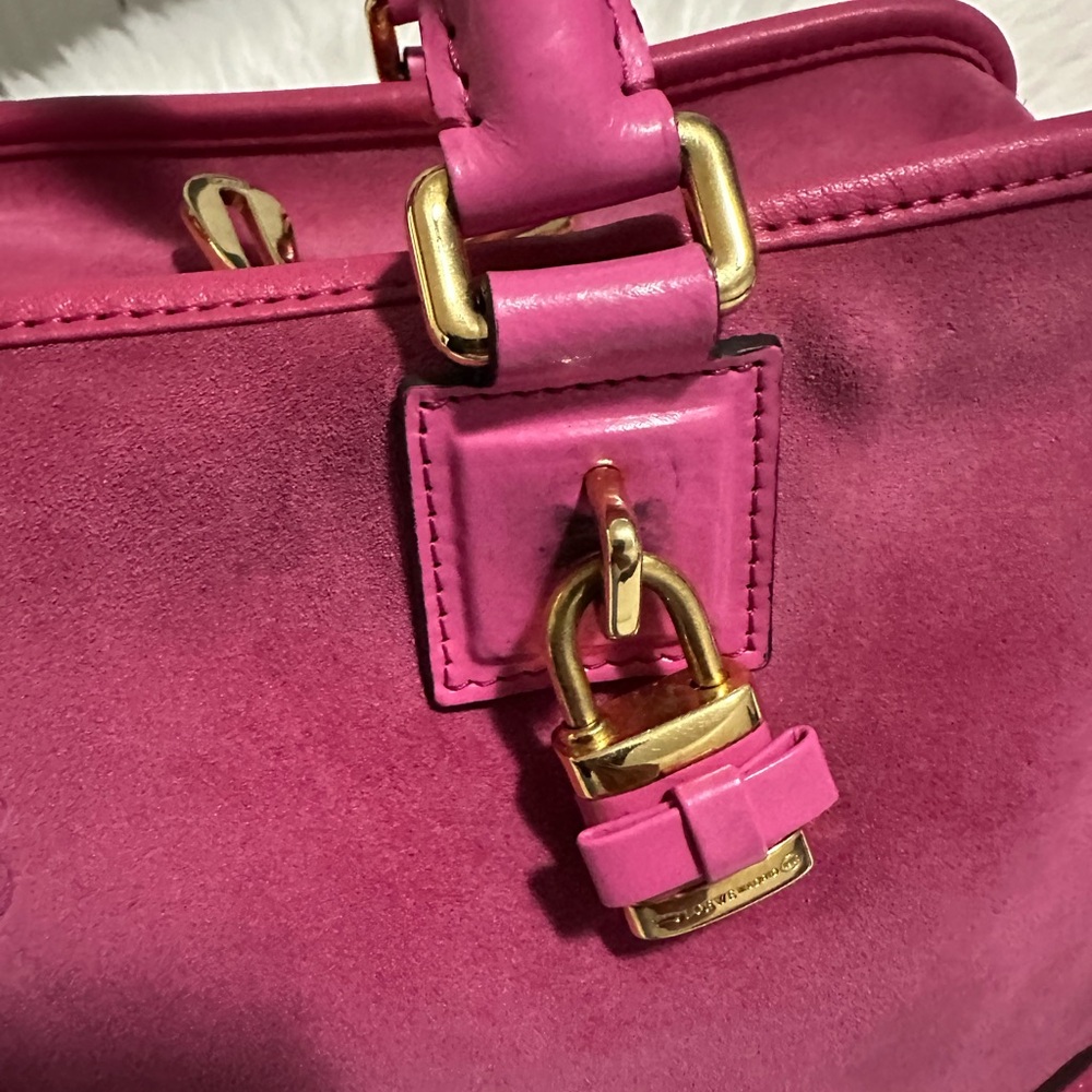 Loewe in Elegant Fuchsia Pink Suede and Leather Women's Handbag Limited Edition - Picture 6 of 15